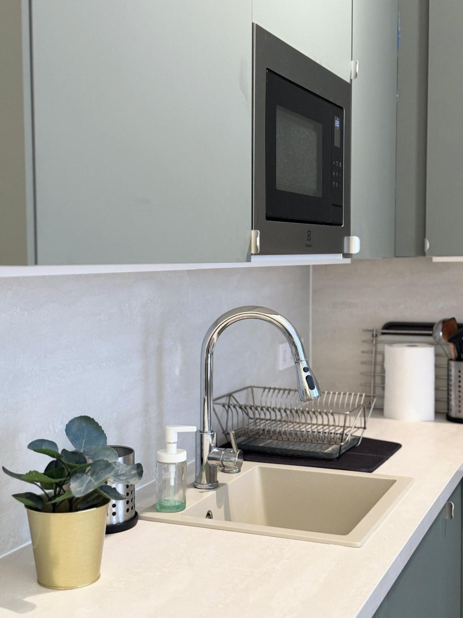 Danube Escapes Budapest- 3br Apartment *