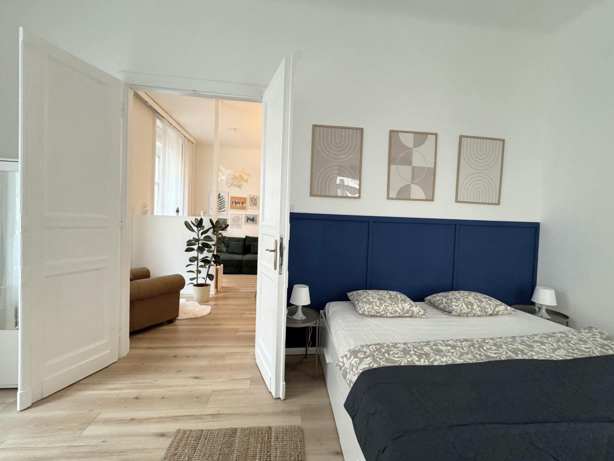 Danube Escapes Budapest- 3br Apartment