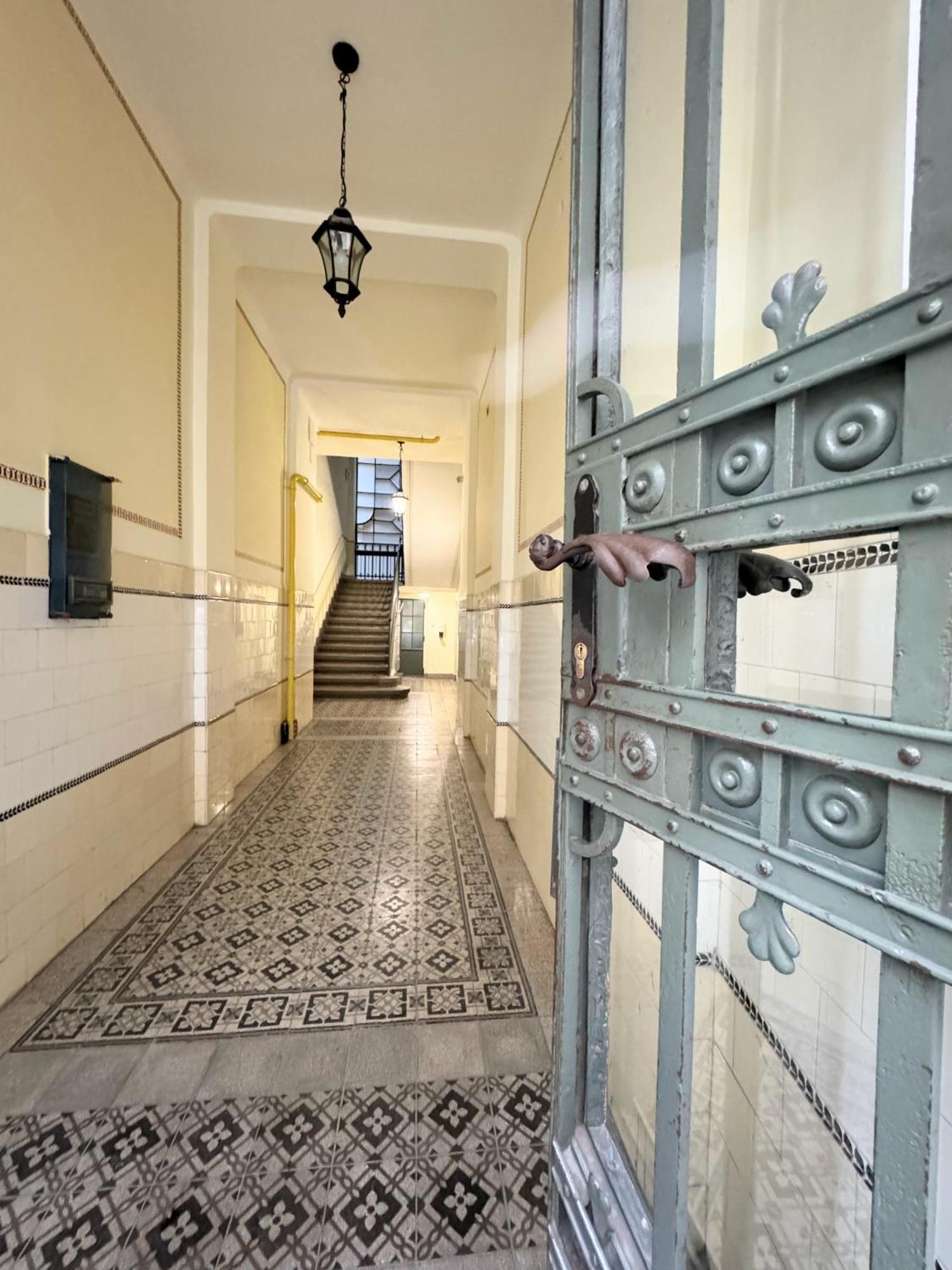 Danube Escapes Budapest- 3br *